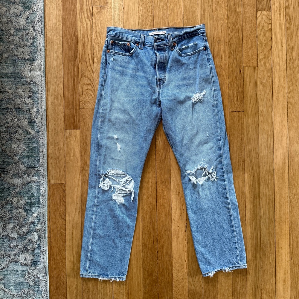 Levi's Wedgie Straight Distressed Women's Jeans